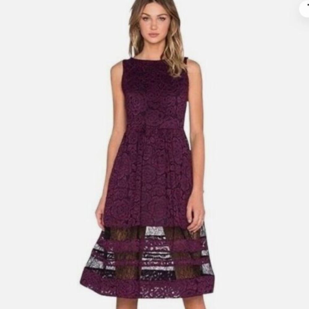 Alice + Olivia Odelia Eggplant Purple Floral Lace Midi Dress Size 4 Sleeveless